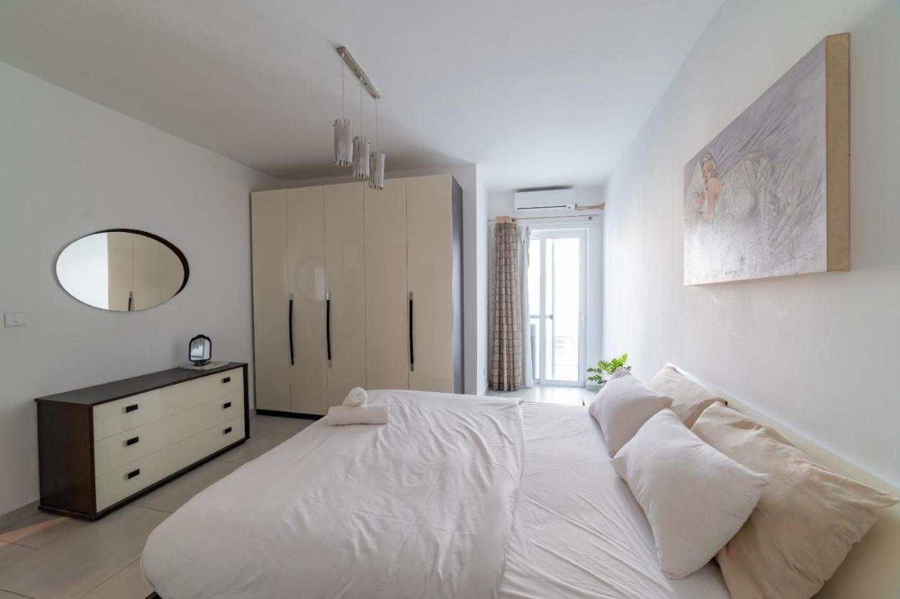 Metrostays Apartament St Julian Malta Сент Джулианс Экстерьер фото